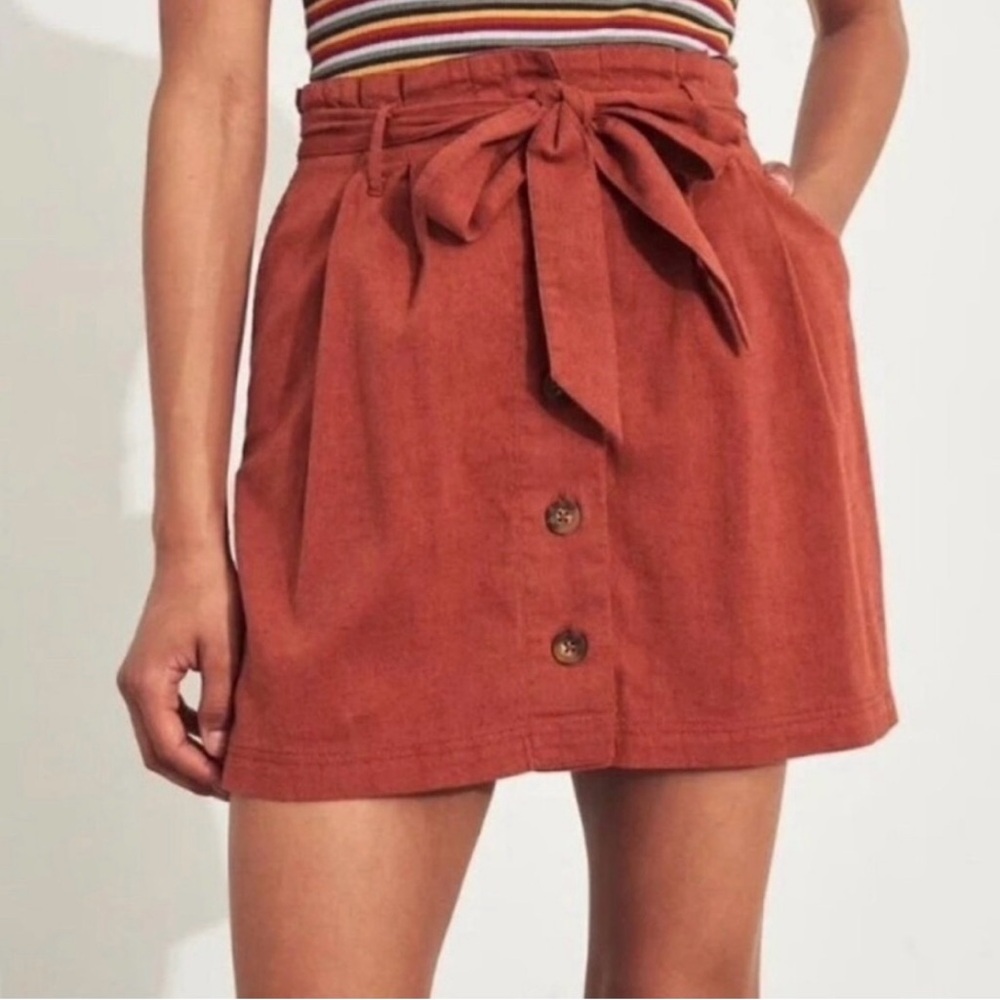 Hollister Ultra High-Rise Paperbag Mini Skirt